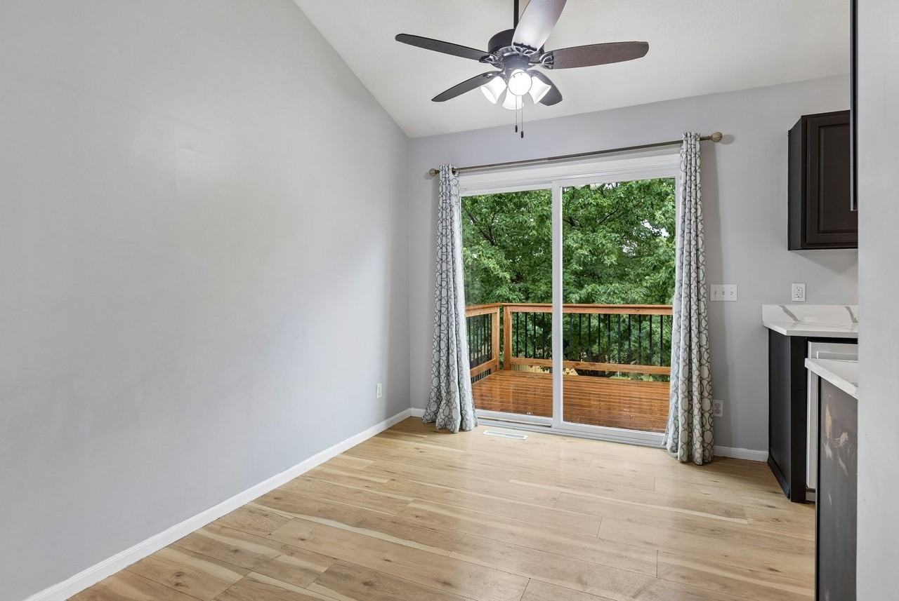 17615 Olive St - Photo 5 of 25