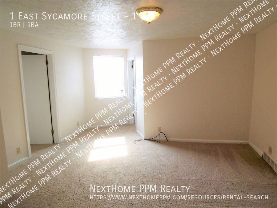 1 E Sycamore St #1 - Photo 6 of 21