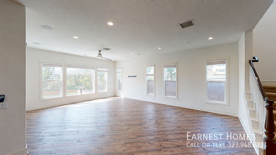 12073 Carabela Ct - Photo 2 of 27