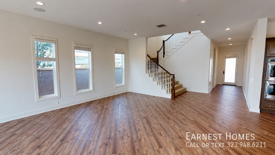 12073 Carabela Ct - Photo 4 of 27
