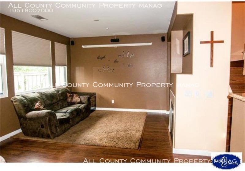 31074 Strawberry Tree Ln #7 - Photo 4 of 9