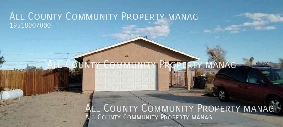 6589 Mission Ave - Photo 4 of 29