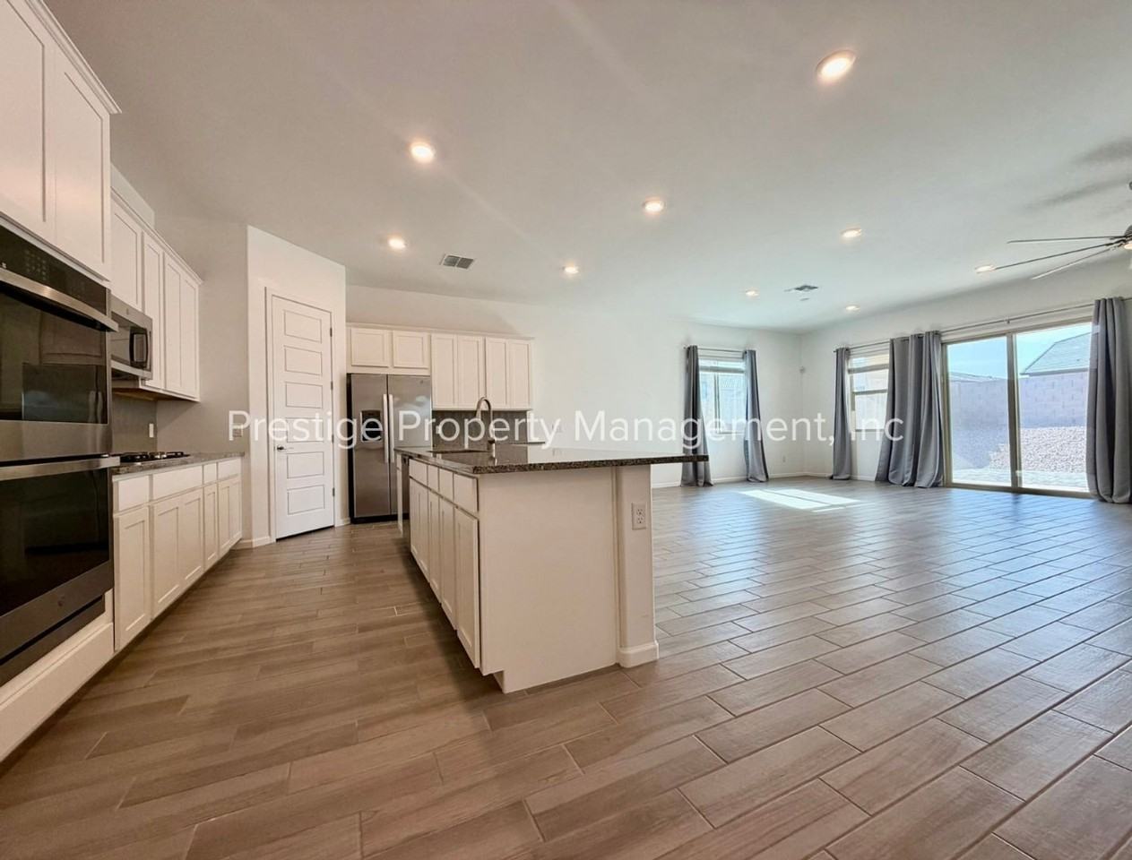10848 W Yates Ln - Photo 6 of 33