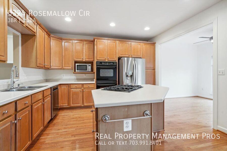 5324 Rosemallow Cir - Photo 5 of 47