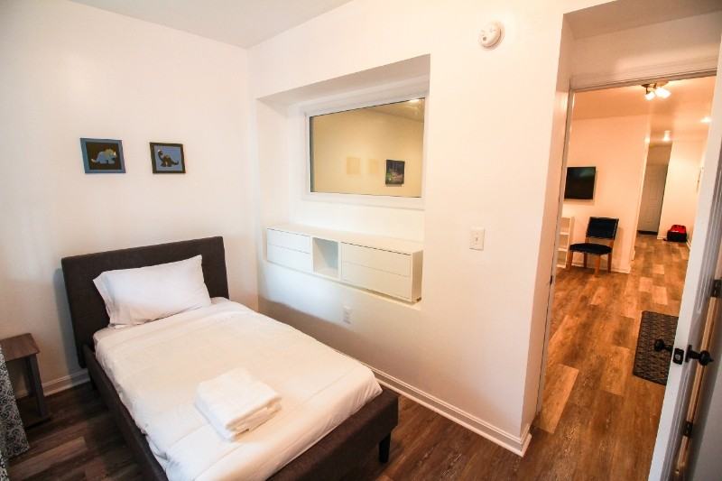 1736 S St Se #2 - Photo 4 of 28
