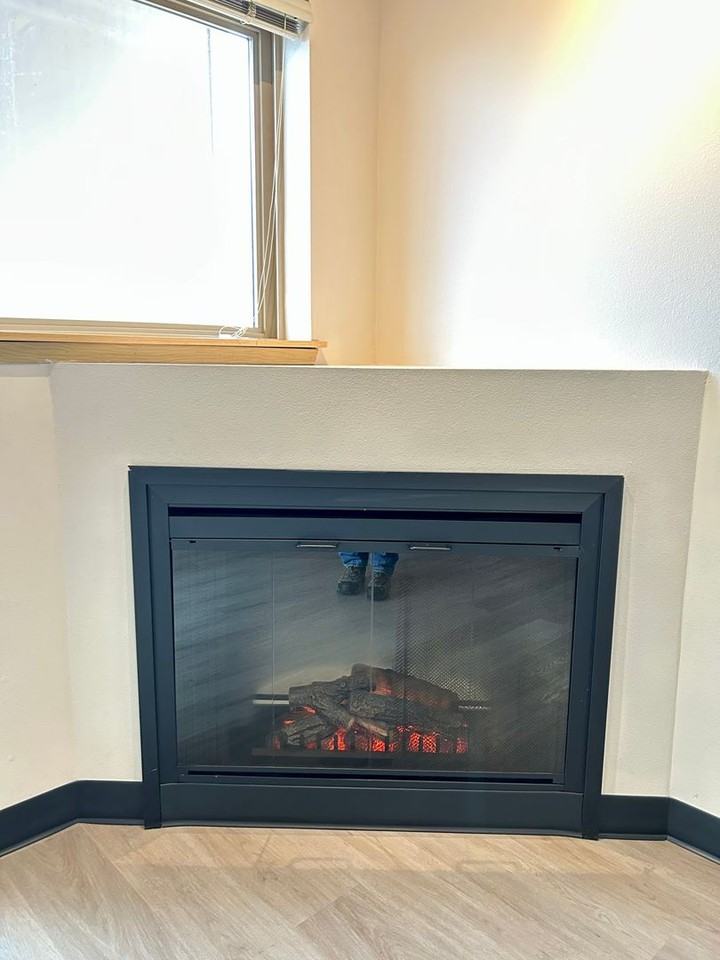 1700 Madison Apartments - Photo 3 of 15