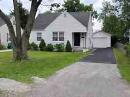 featured image of 2141 W Wayne St