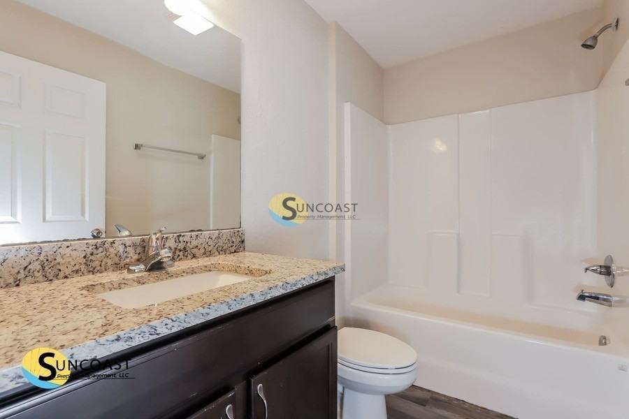 9021 N Travis Dr - Photo 6 of 13