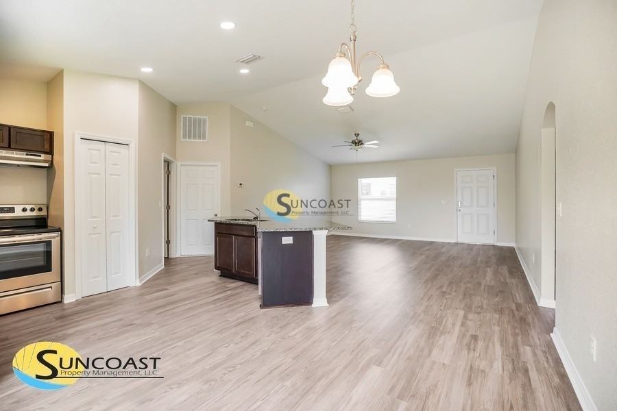 2578 Sw 155th Ln - Photo 2 of 16