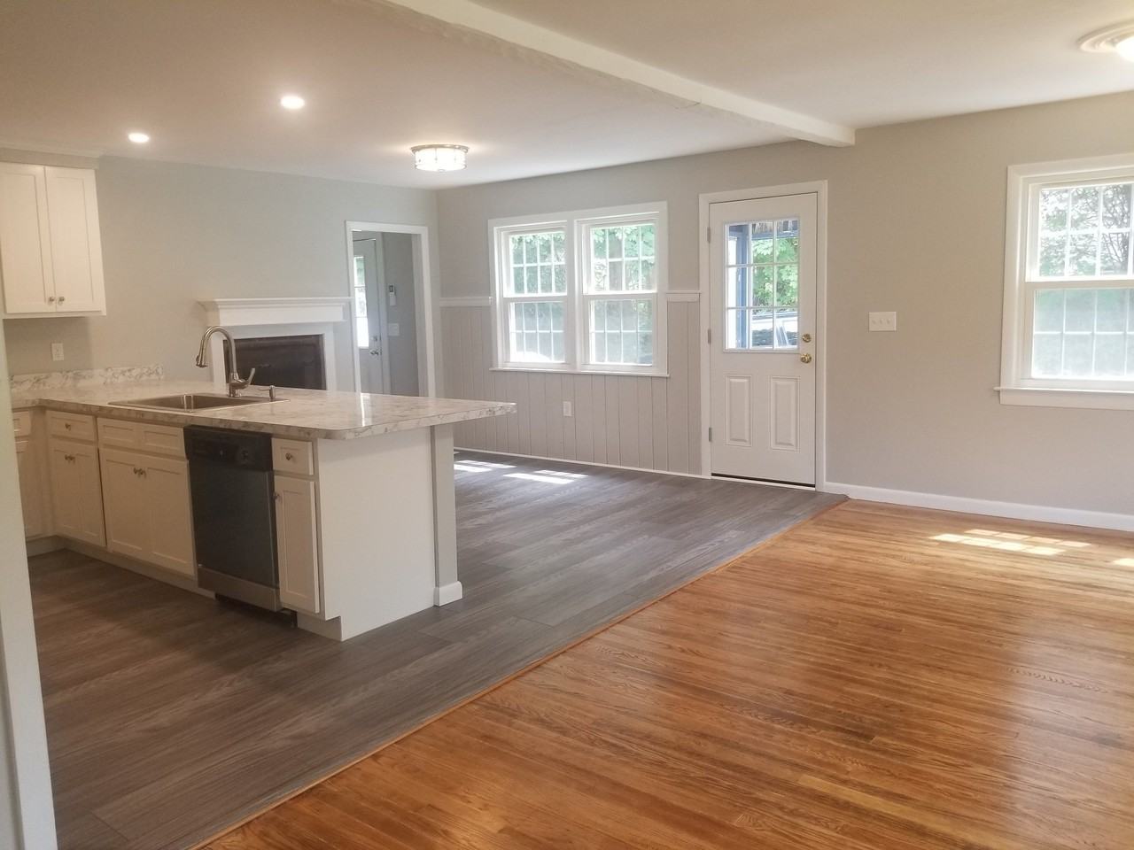 107 Harbor Pkwy - Photo 5 of 27