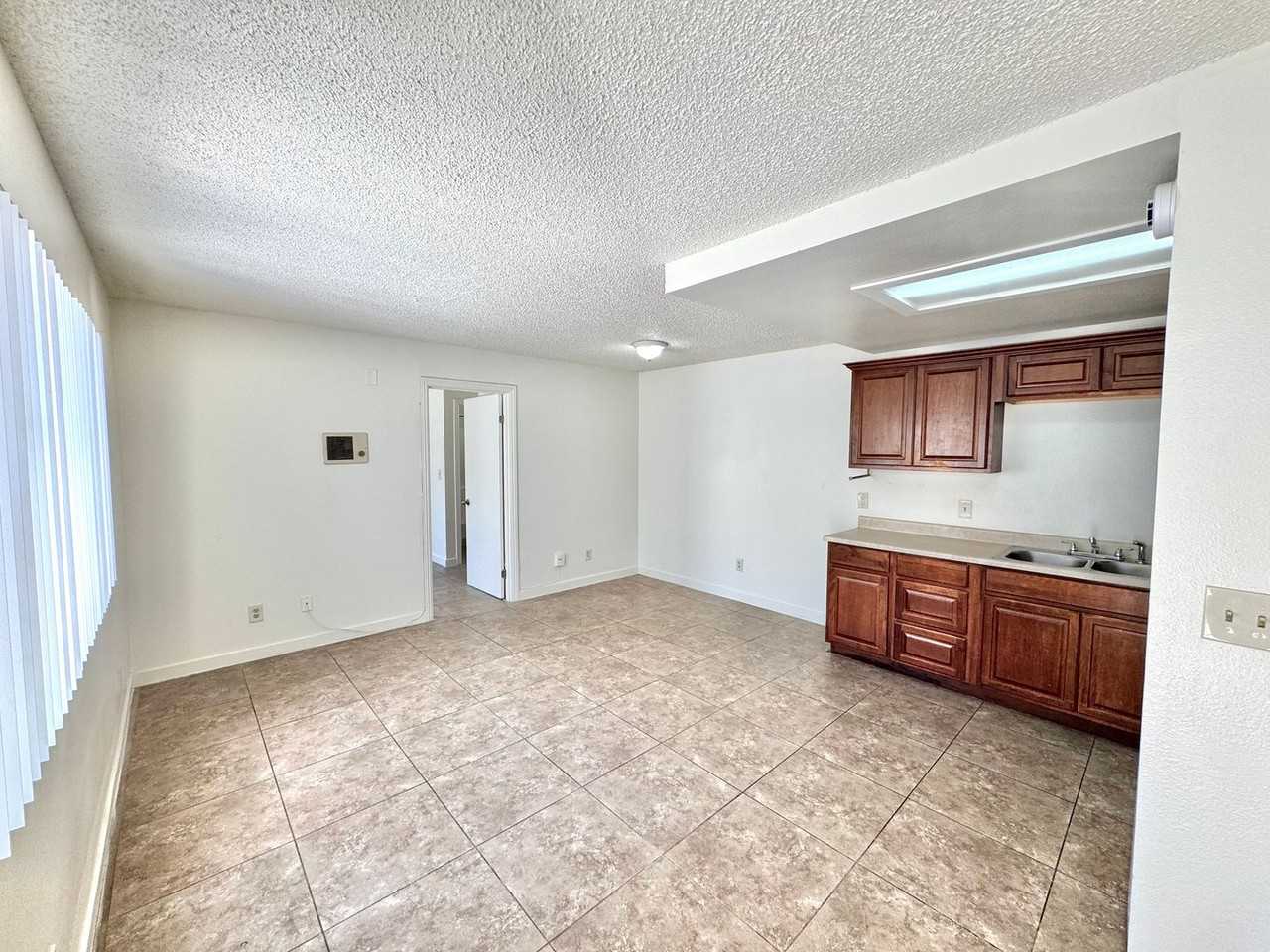 4122 39th St #2 - Photo 4 of 20