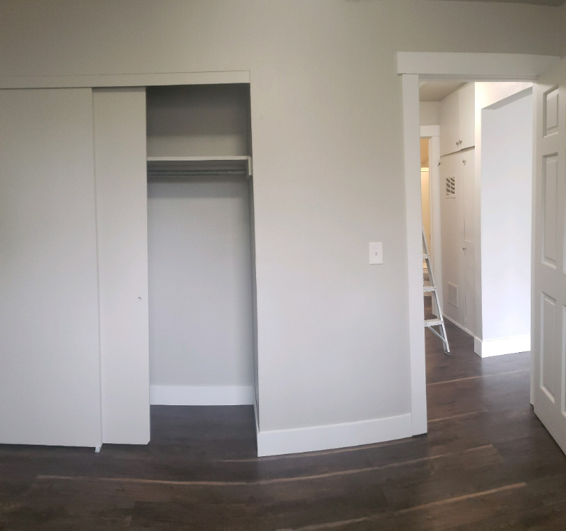 1617 9th St W - Photo 7 of 10