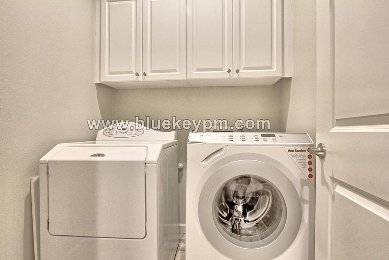 907 N 9th Way - Photo 6 of 18