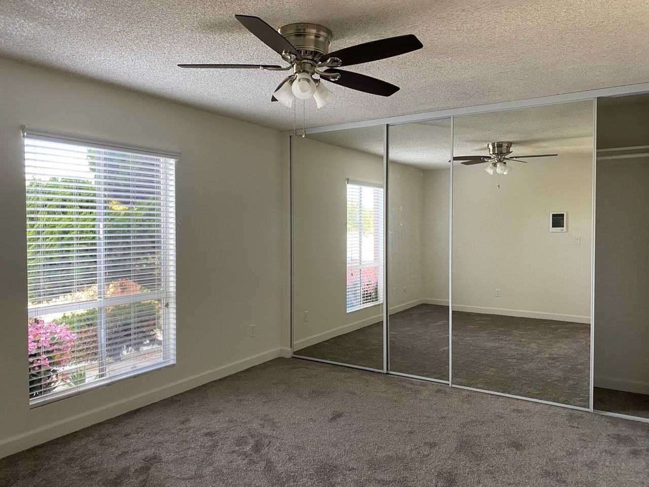 Arizona Towers Apartments - Photo 6 of 21
