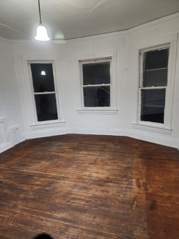 744 W William St #2ndFL - Photo 2 of 7