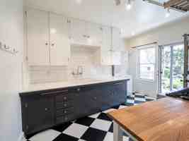 featured image of 1278 N Hudson Ave