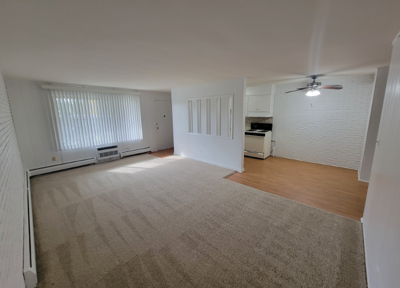 336 Pennsylvania Ave #9 - Photo 3 of 11