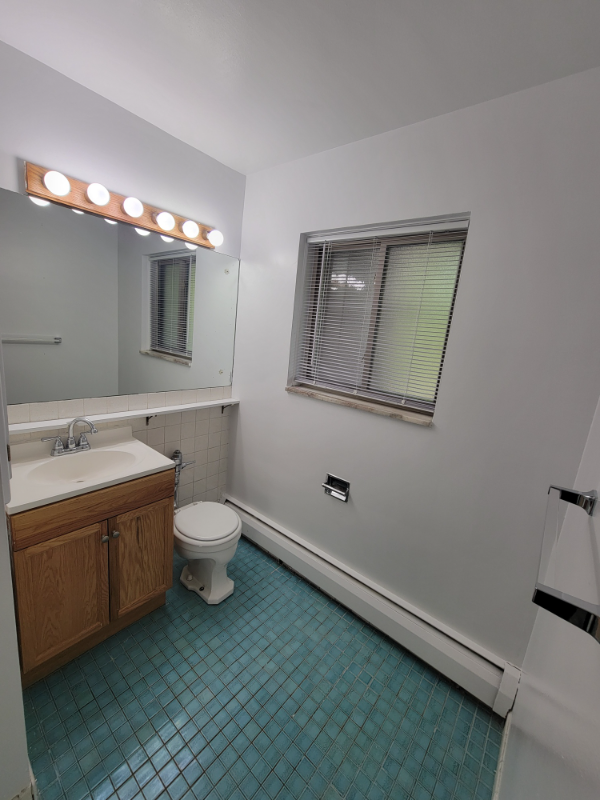 336 Pennsylvania Ave #9 - Photo 7 of 11