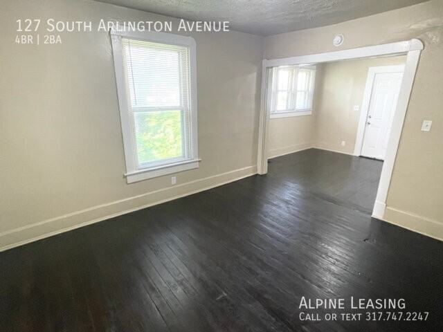 127 S Arlington Ave - Photo 3 of 11