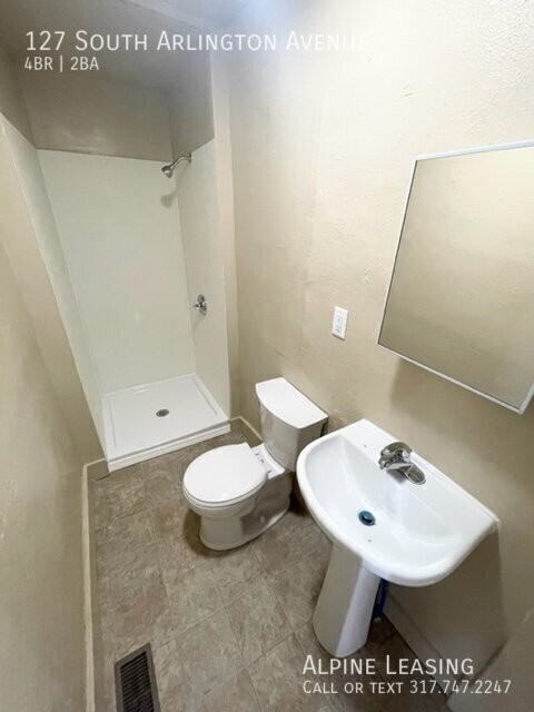 127 S Arlington Ave - Photo 5 of 11
