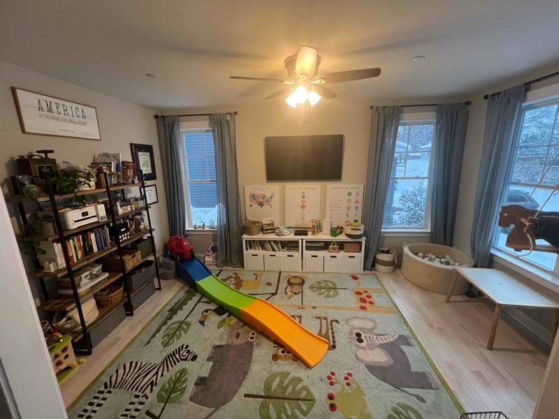 579 Whitney Rd - Photo 4 of 29