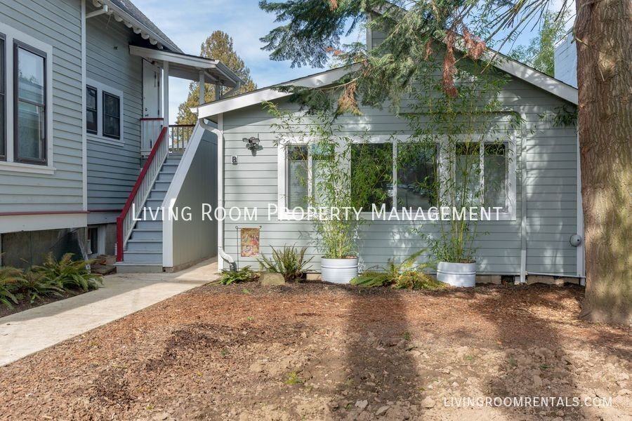 37 Ne Morgan St #B - Photo 2 of 17