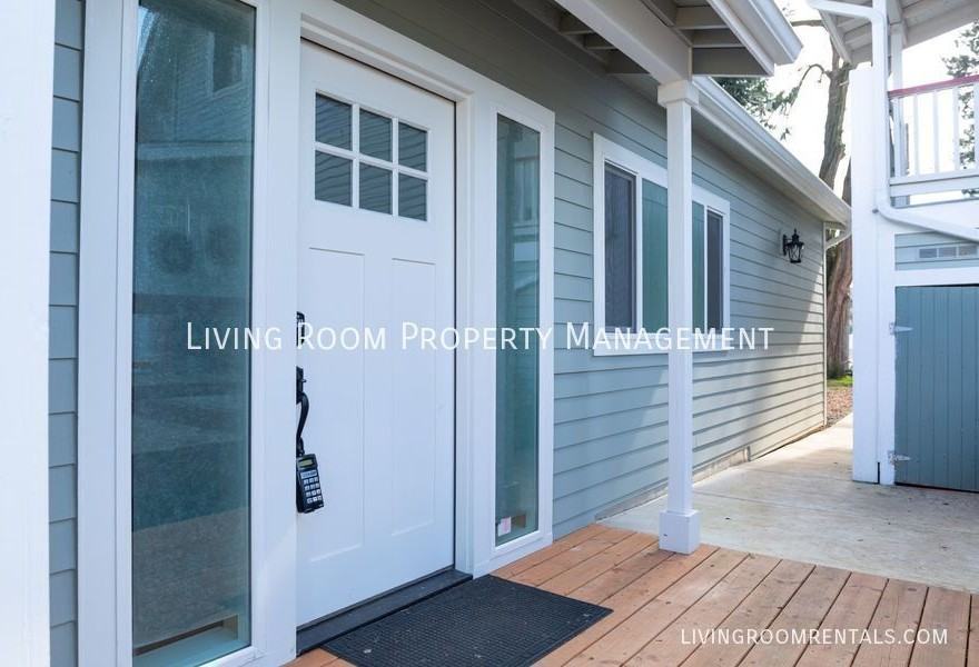 37 Ne Morgan St #B - Photo 3 of 17