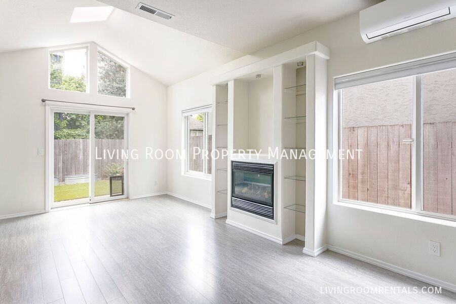 7604 N Mckenna Ave - Photo 3 of 15