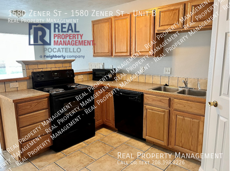 1580 1580 Zener St - 1580 Zener St #B - Photo 3 of 14
