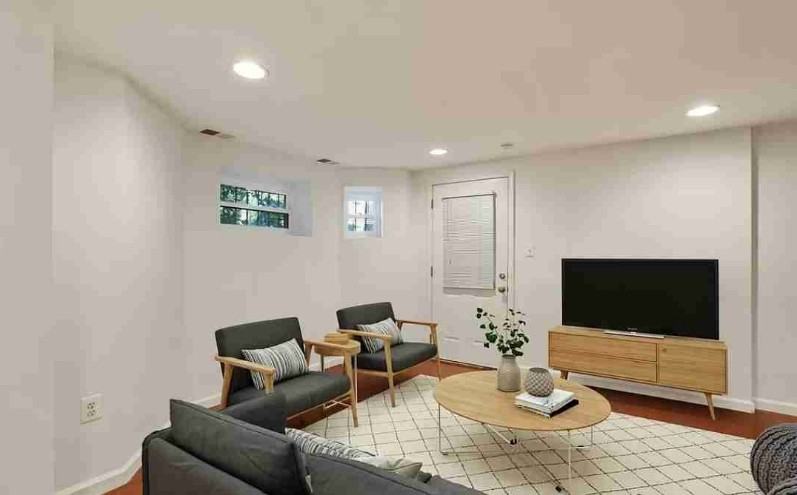 1038 Lamont St Nw #T1 - Photo 4 of 13