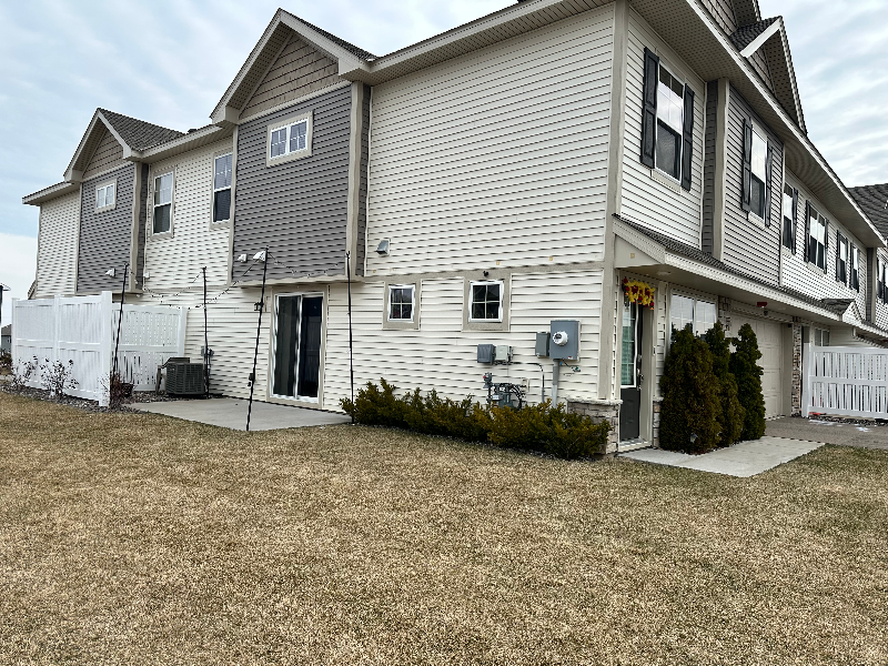 4791 Martingale Dr - Photo 2 of 16