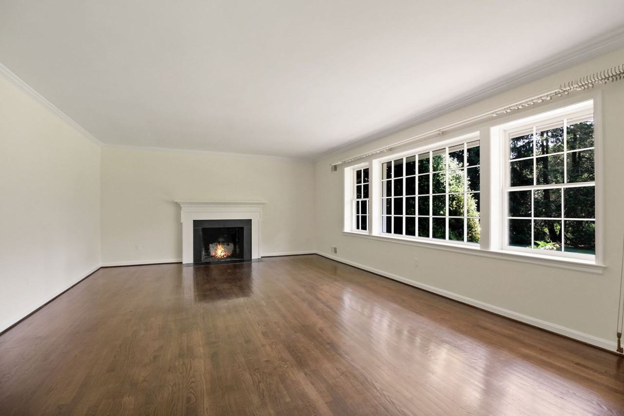 11009 Cripplegate Rd - Photo 3 of 34