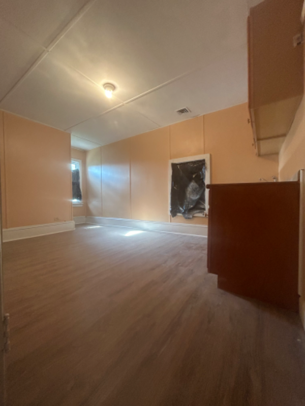 3304 E 55th St #2 - Photo 7 of 10