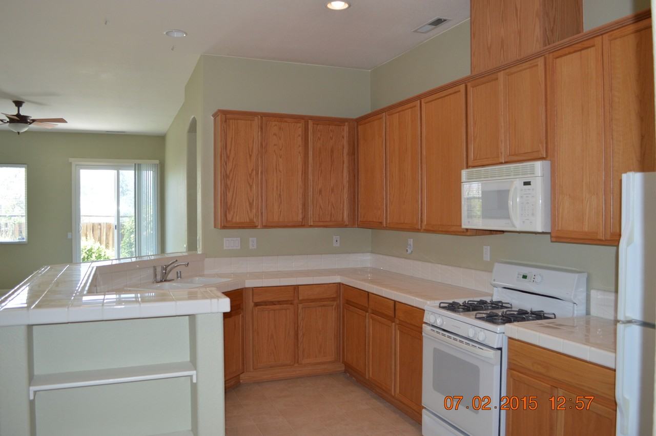 7439 Earlsmoore Dr - Photo 4 of 15