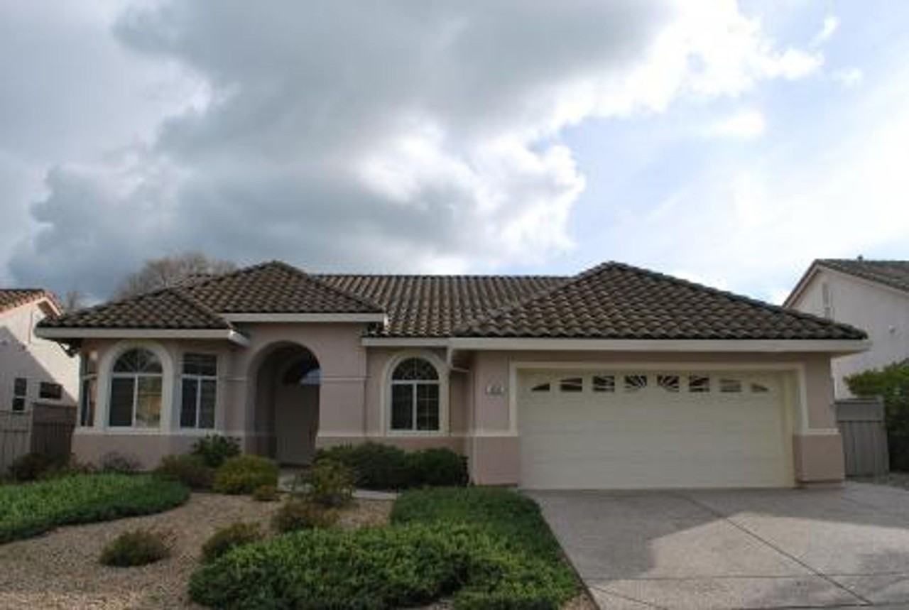 408 Angelrock Ct