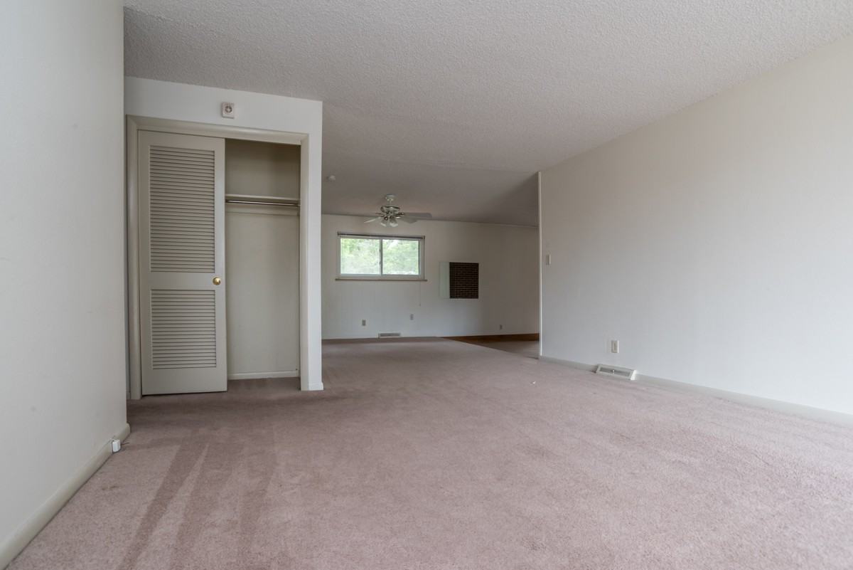8451 E Briarwood Blvd - Photo 2 of 14