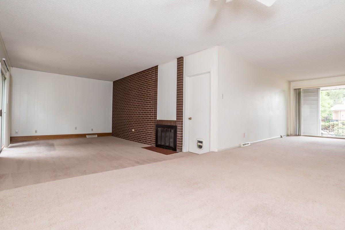 8451 E Briarwood Blvd - Photo 3 of 14