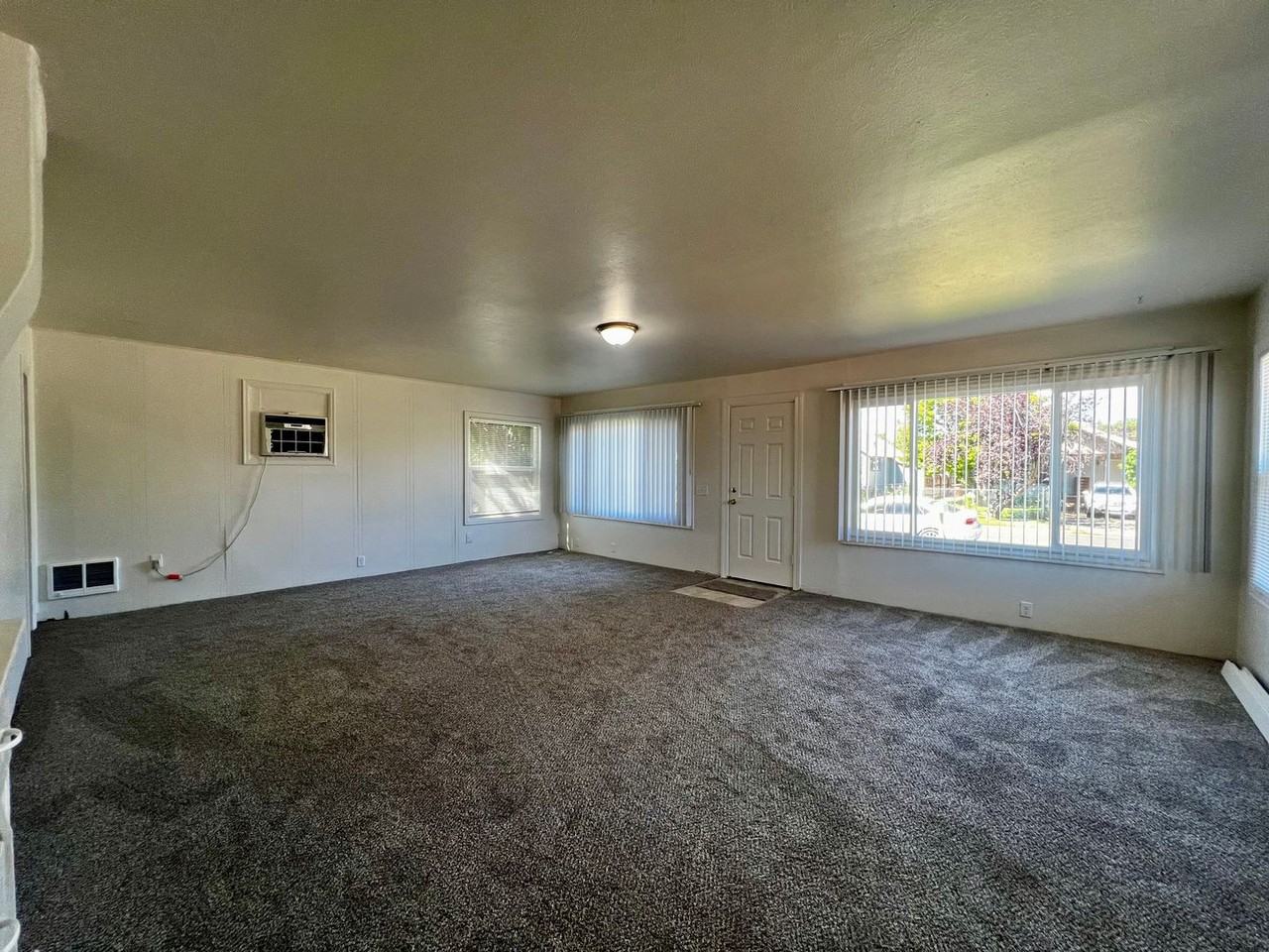 803 S 14th Ave - Photo 2 of 18