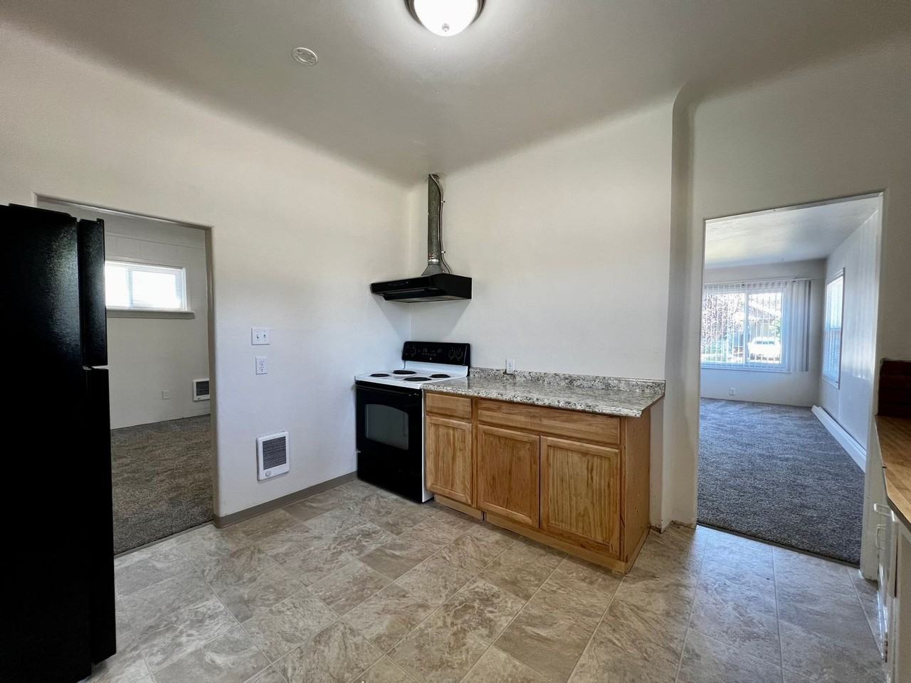 803 S 14th Ave - Photo 5 of 18