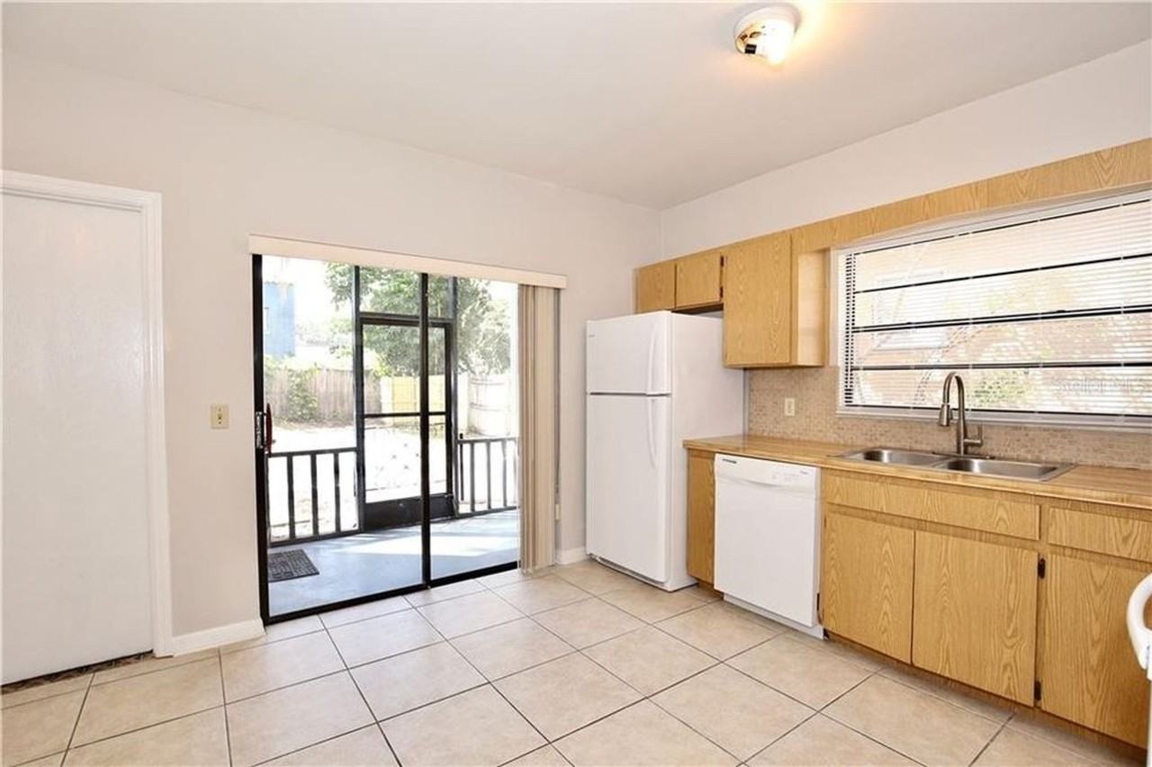 702 S Summerlin Ave - Photo 6 of 15