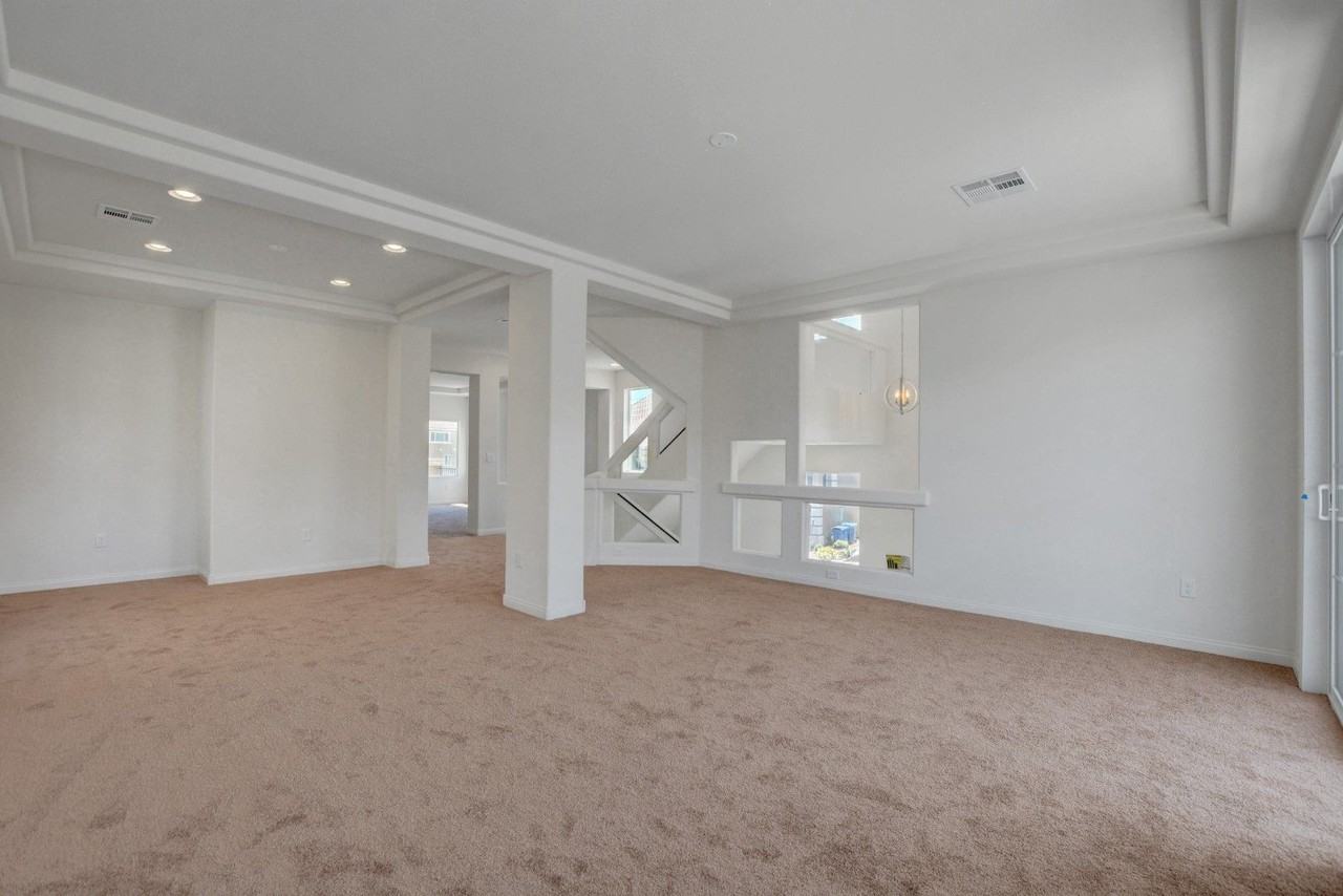 9824 Grey Sands St - Photo 6 of 47
