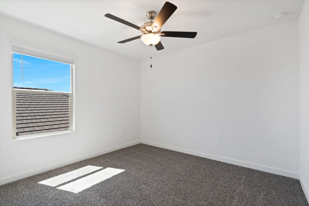 13276 N Jessett Ln - Photo 7 of 33