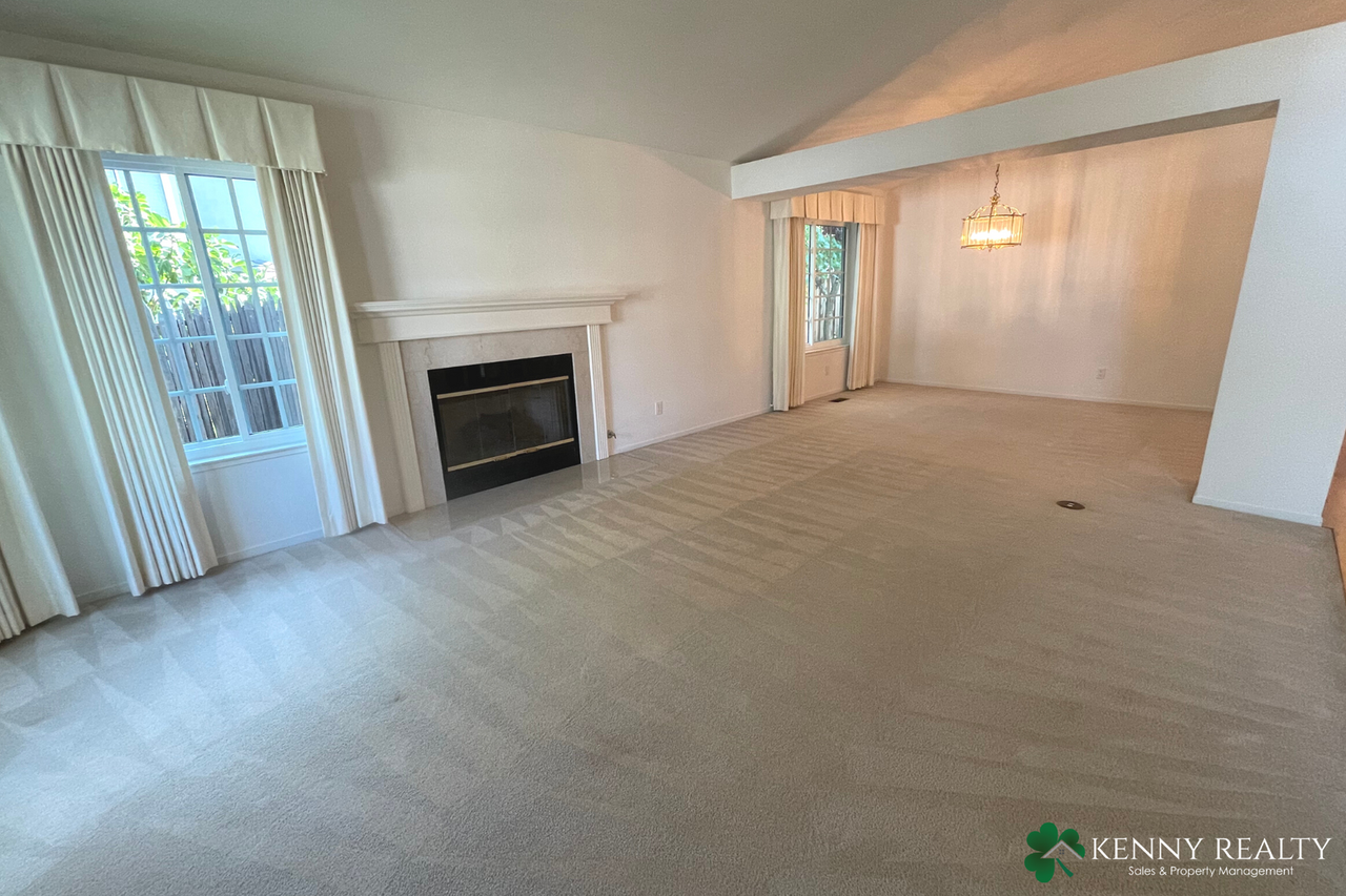 144 Glasgow Ln - Photo 2 of 30