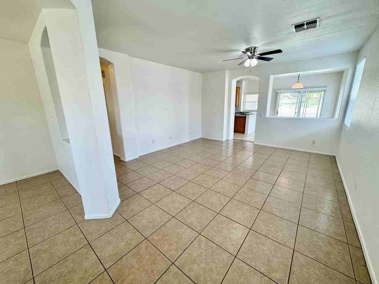 19 S 119th Ave - Photo 5 of 41