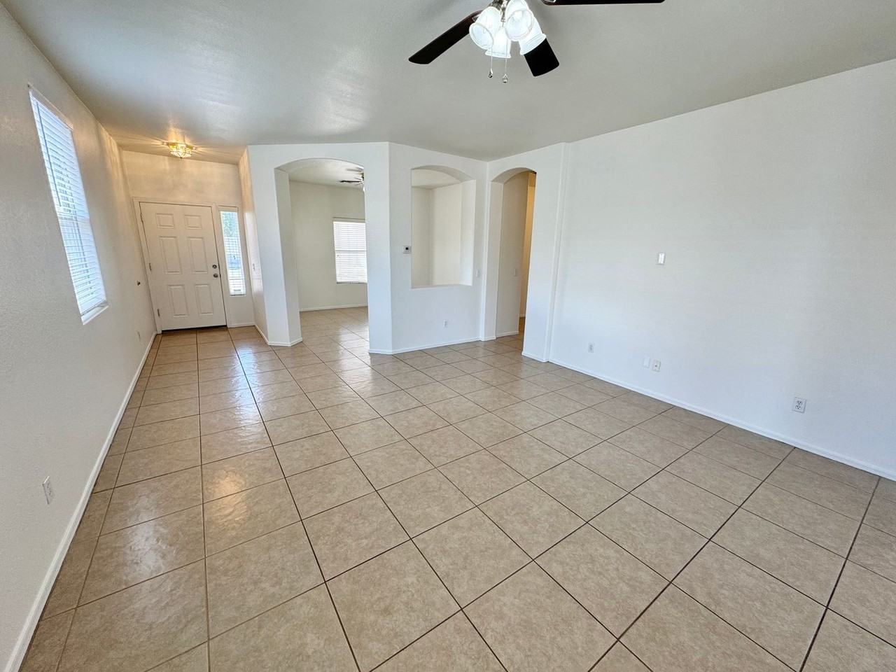 19 S 119th Ave - Photo 6 of 41