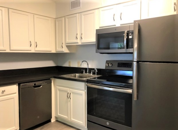 2200 Louisiana St #202 - Photo 4 of 11