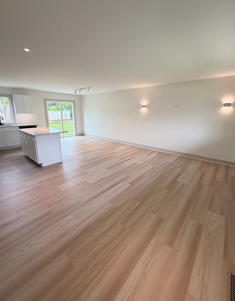 806 Green Grove Rd - Photo 3 of 16
