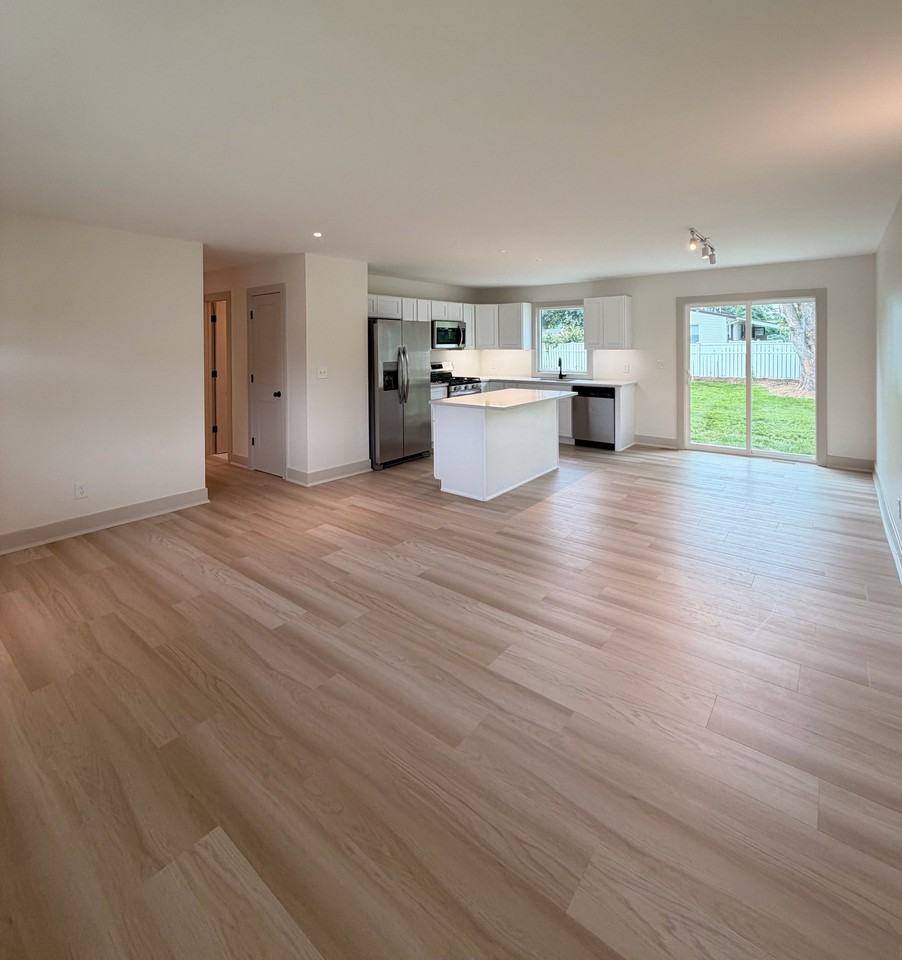 806 Green Grove Rd - Photo 5 of 16