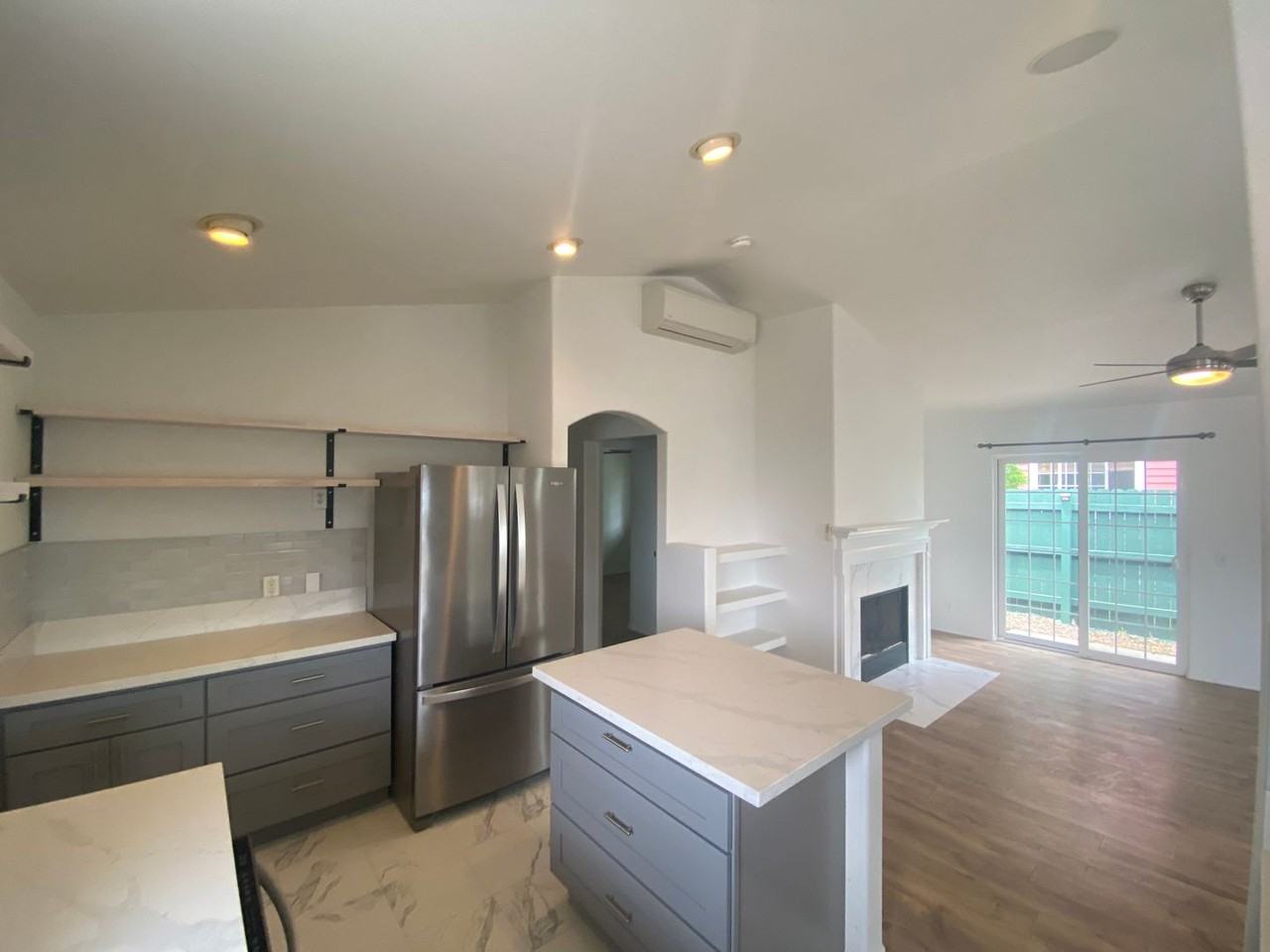67-1306 Laikealoha St - Photo 3 of 14