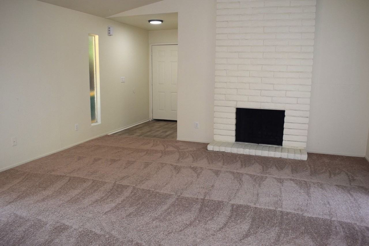 5606 Passero Way - Photo 5 of 21